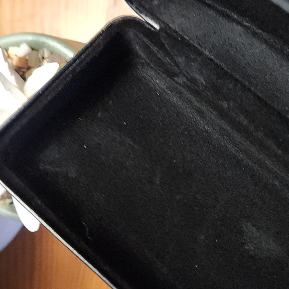 Versace hard sided glasses case - Picture 8 of 12